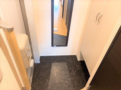 レオネクストルシェリアの玄関