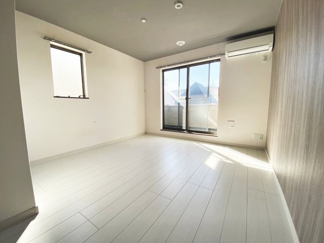 AILE宝塚Ⅲの居間・リビング