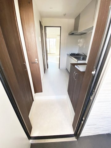 AILE宝塚Ⅲの玄関