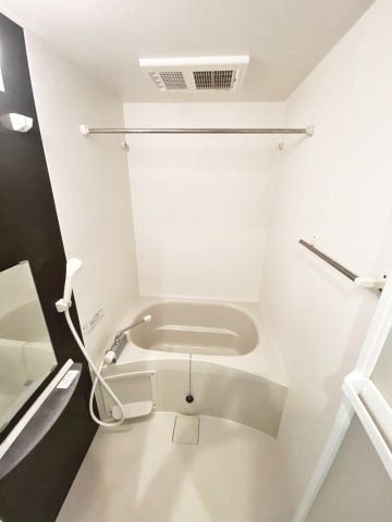 AILE宝塚Ⅲの浴室