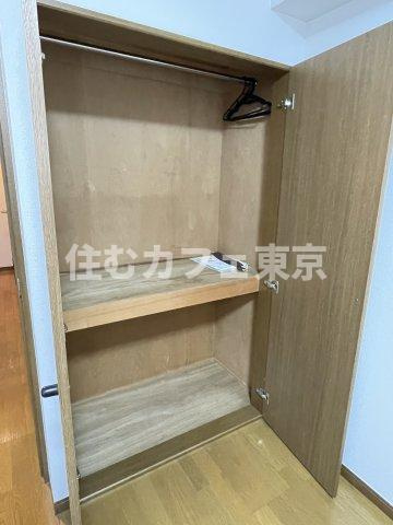 国立市富士見台４丁目の賃貸マンションの収納|収納力のあるクローゼットです