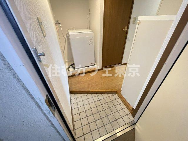 国立市富士見台４丁目の賃貸マンションの玄関|コンパクトな玄関です