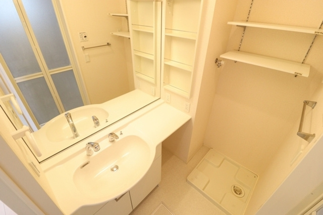 オルタシア カツラの洗面所|洗面室