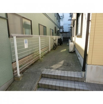 【外観】 | アイ・エステート下北沢 | エントランス