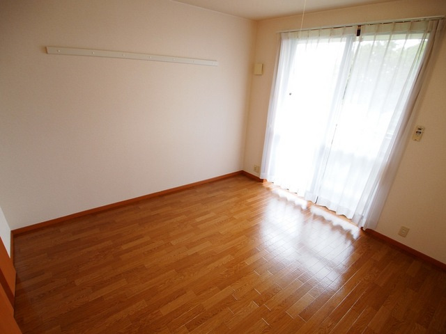 チェリーコーポの居間・リビング