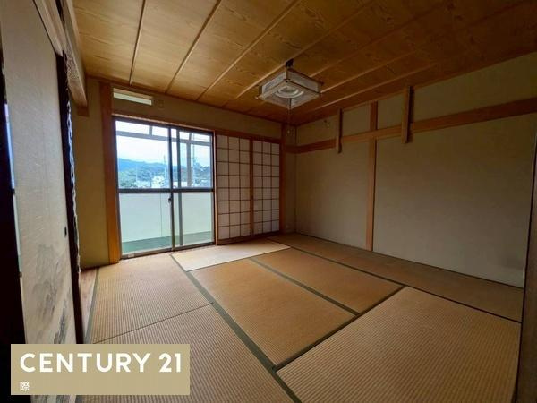 海南市多田　店舗付き住宅の和室