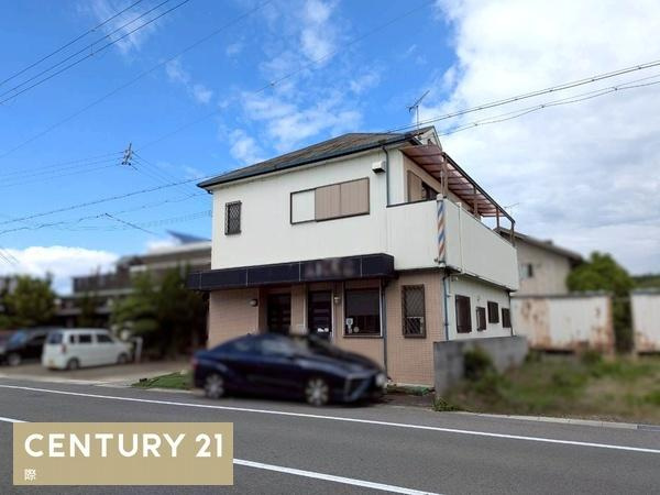 海南市多田　店舗付き住宅の前面道路含む現地写真