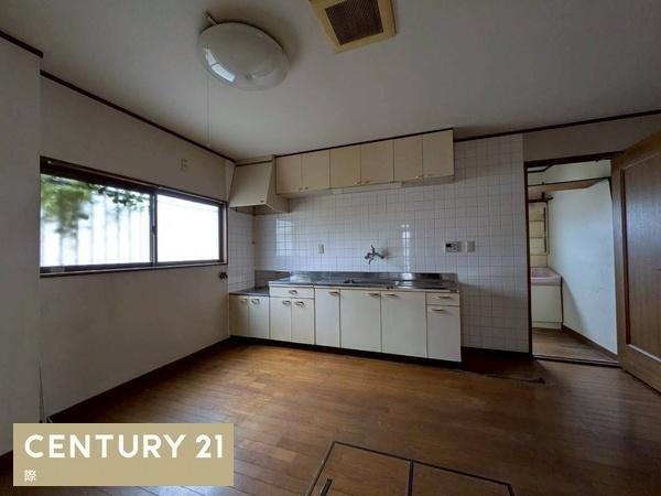 海南市多田　店舗付き住宅のキッチン