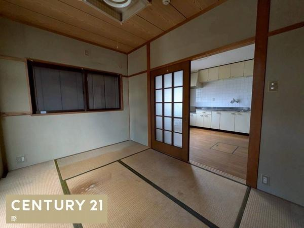海南市多田　店舗付き住宅の和室