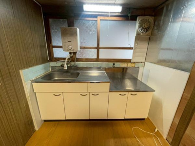 【キッチン】 | 角盤町(松重)貸家2