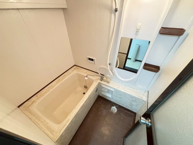 セントラル第2東園田の浴室