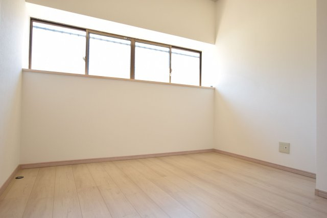 福岡市南区弥永2丁目　中古戸建の洋室|きれいな洋室です