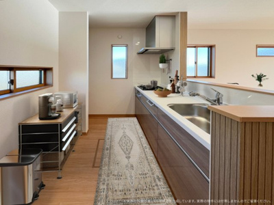 【キッチン】 | 【キッチン　CG家具設置イメージ】
※画像に含まれる家具家電はCGで作成したイメージです。実際の物件には付帯しません。