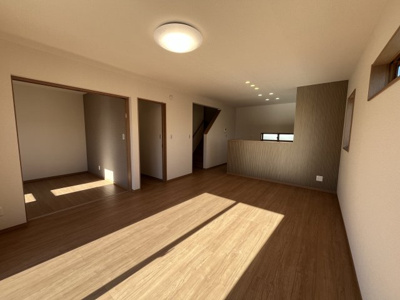 【居間・リビング】