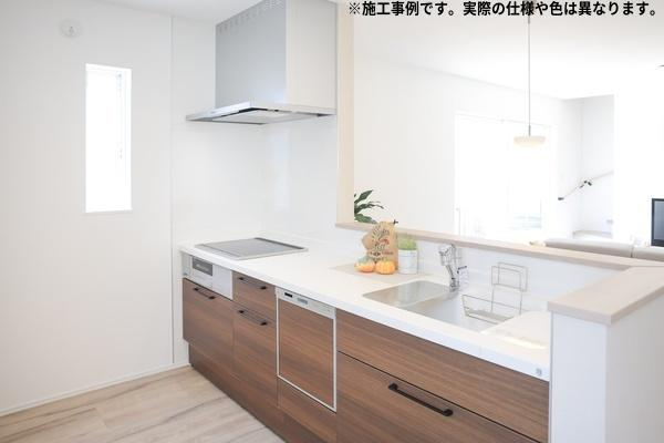 センチュリータウン坂ノ市西ⅢＮ　新築のキッチン|※写真はイメージです。実際の色や仕様は異なります。