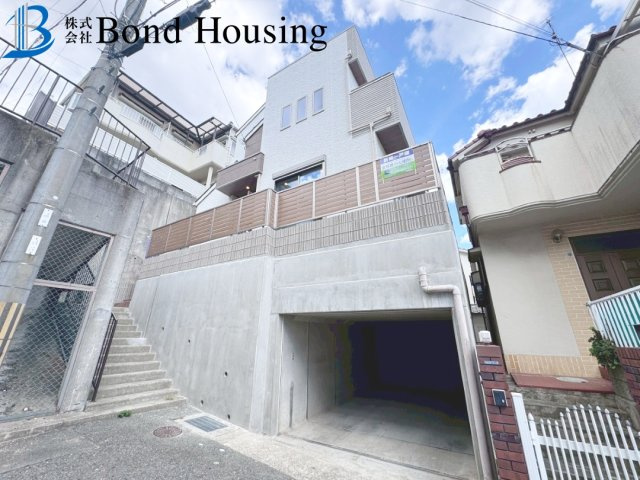 屋上ルーフバルコニーあり・WIC等収納豊富　千鳥が丘3丁目のその他