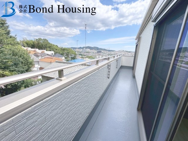 屋上ルーフバルコニーあり・WIC等収納豊富　千鳥が丘3丁目のその他