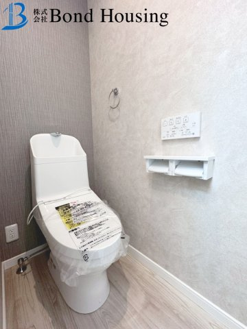 屋上ルーフバルコニーあり・WIC等収納豊富　千鳥が丘3丁目のトイレ