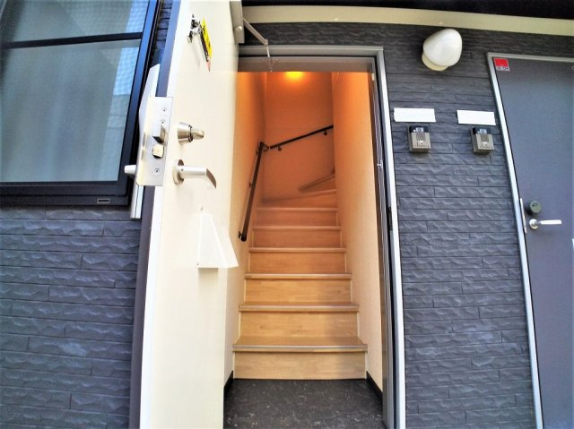 レオネクストＭＫヴィヴレの玄関