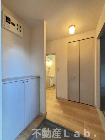 メゾン・ソレイユ　Ａ棟の玄関