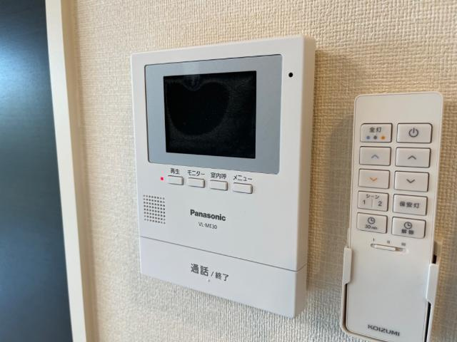 エッグプラントのセキュリティ|カメラ付インターホン（イメージ）