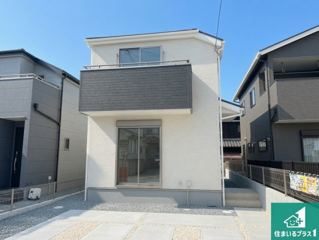 加古郡播磨町北野添　新築一戸建ての外観|安心の10年保証！外観を美しく保ち、雨水で汚れを落とします！気になることがありましたら、お気軽にお問い合わせください！