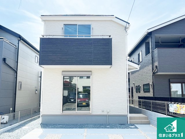 加古郡播磨町北野添　新築一戸建ての外観|周辺は落ち着いた街並みの住宅地！子育てがしやすい住環境です！まだ未完成ですが、現地でしかわからない事もございます。是非一度ご覧ください。