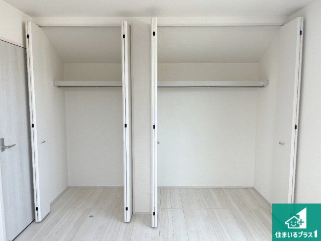 加古郡播磨町北野添　新築一戸建ての洋室|シンプルな洋室は、自分好みのインテリアが楽しめます♪ご家族とインテリアや家具を選びに行くのは新築購入時の醍醐味の一つです。ぜひお楽しみください♪