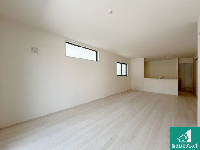 加古郡播磨町北野添　新築一戸建ての前面道路含む現地写真|周辺は落ち着いた街並みの住宅地！子育てがしやすい住環境です！まだ未完成ですが、現地でしかわからない事もございます。是非一度ご覧ください。