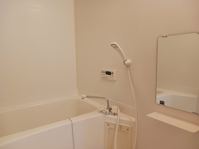 フレ　シャトー　Ｂ棟の浴室