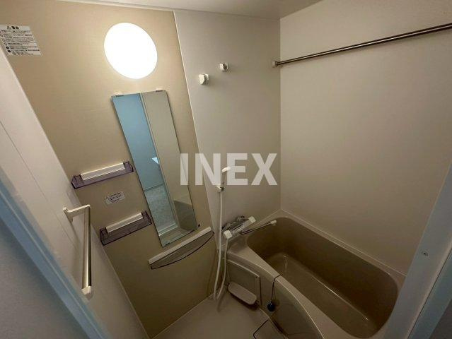 横浜市神奈川区入江１丁目の賃貸マンションの浴室