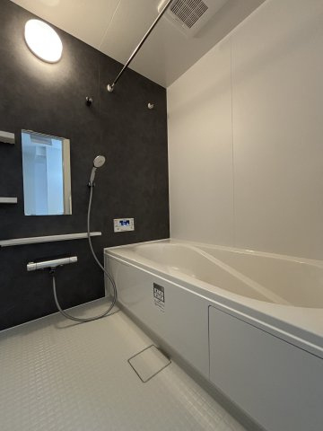 【浴室】 | お子様と一緒にバスタイムを楽しめる広々浴室