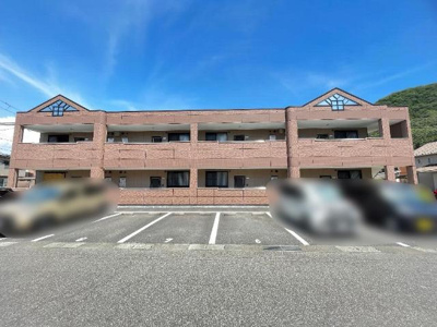 【外観】 | ホワイトベル | 外観写真（昼）