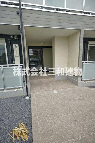 プレジデントガーデンDのエントランス