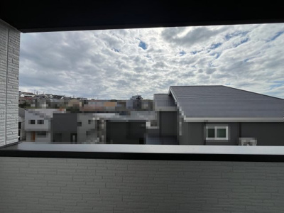 【バルコニー】 | 鈴蘭台北町５丁目　新築戸建 | ルーフバルコニーなので多少の雨でもお洗濯物は安心です。