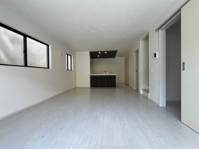 【居間・リビング】 | 鈴蘭台北町５丁目　新築戸建 | LDK約17.0帖