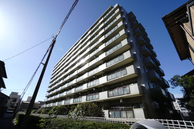 【外観】 | 【上質リノベ】ステイツ野村向洋 | 現地（2025年10月17日15：00頃）撮影