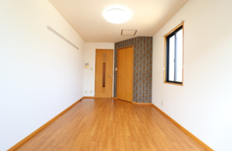 【居間・リビング】 | レ･ポワソン | ※同タイプ、別部屋写真使用。