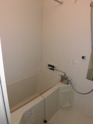 大阪市中央区本町橋の賃貸マンションの浴室