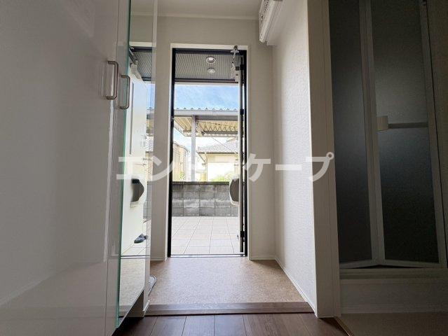 グランシャス・雅の玄関|高崎、前橋のお部屋探しはエンドスケープまで！お客様の理想お聞かせ下さい♪