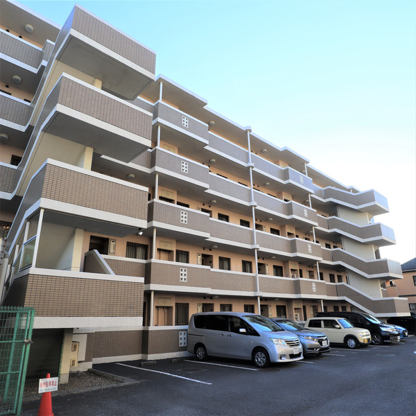 スターコート北浦和の駐車場