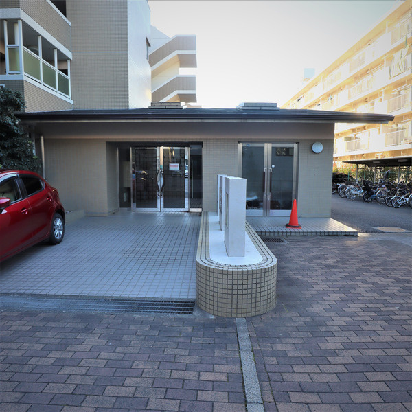 スターコート北浦和のエントランス