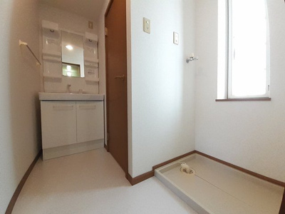 【洗面所】 | フリューリンク | 広い洗面スペース