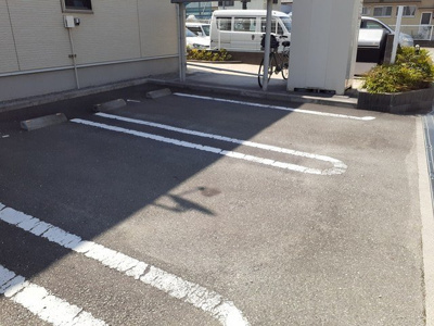 【駐車場】 | ベルファミーユⅡ | 駐車場があります