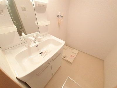 【洗面所】 | ベルファミーユⅡ | 洗面所です