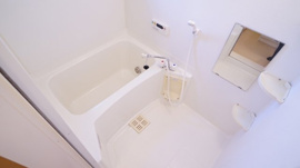 ゆったり過ごせるお風呂です