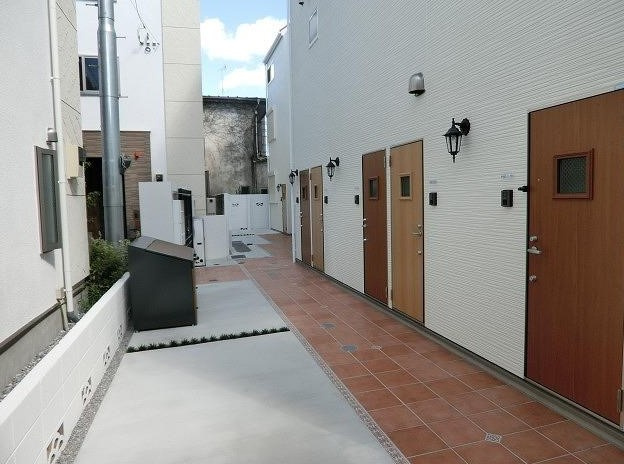 ミハス中野新井薬師Ⅱのエントランス