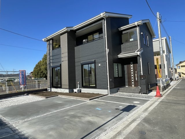 藤岡市藤岡第34（全4棟）1号棟の前面道路含む現地写真