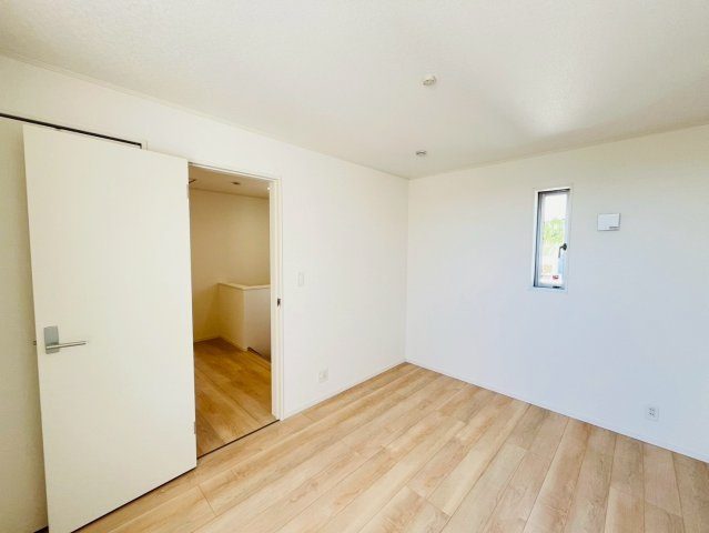 ♥♥糸満市大度第1-4号棟の洋室|広々とした洋室です