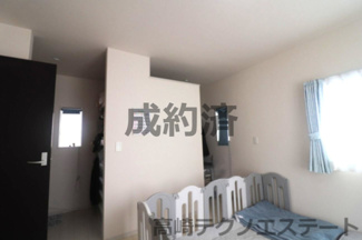【寝室】 | 高崎市棟高町中古戸建 | 洋室8帖+WIC２か所